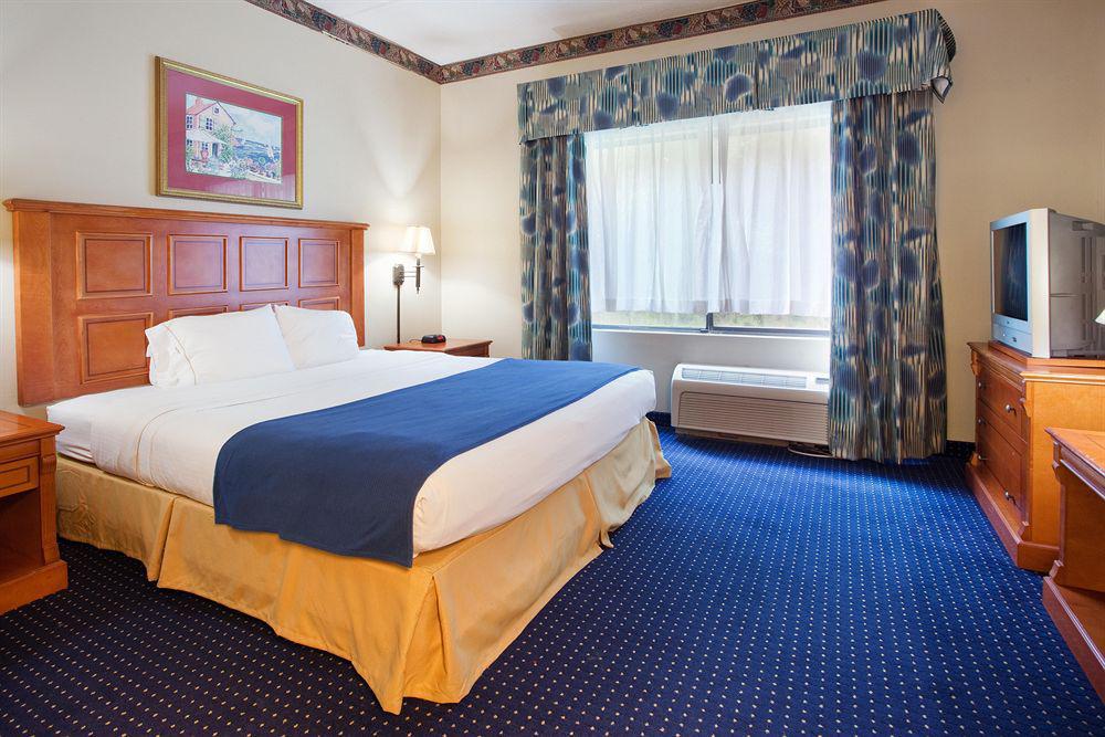 Savannah Gateway Hotel & Suites Georgetown Pokoj fotografie