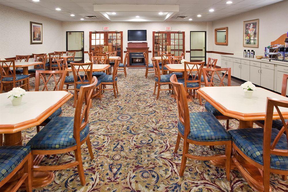Savannah Gateway Hotel & Suites Georgetown Restaurace fotografie